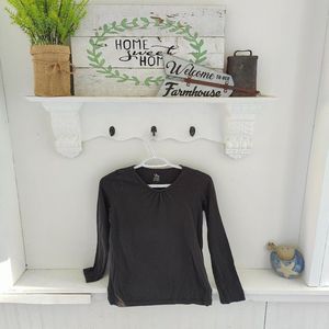 Size 10 - 12 Girl's Long Sleeve T Shirt Black in Color, Pre-owned.